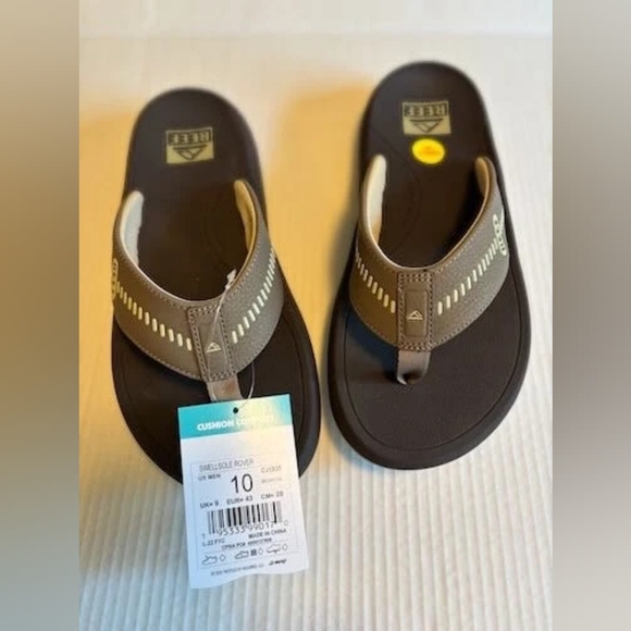 Reef Tan and Black Sandals - Picture 1 of 2